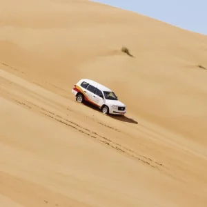 Explore Adventure Oman group tour in an off-road vehicle for 6 days with DERTOUR and discover unforgettable experiences - Photo 8