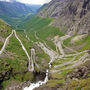 Explore Fjord Norway's top ten for 15 days with DERTOUR and discover unforgettable experiences - Photo 2