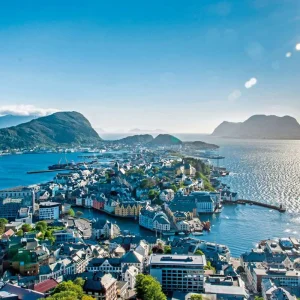 Explore By mail boat and train through Norway for 8 days with DERTOUR and discover unforgettable experiences - Photo 4