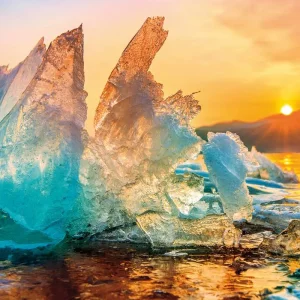 Explore Icelandic natural elements and play of light for 8 days with DERTOUR and discover unforgettable experiences - Photo 4