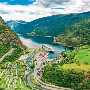 Explore Imposing fjord country for 8 days with DERTOUR and discover unforgettable experiences - Photo 6