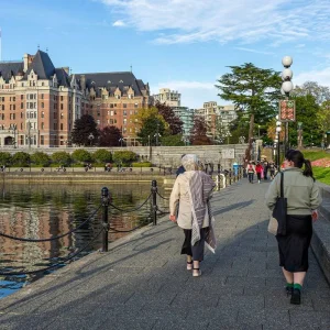 Explore Victoria & South Vancouver Island Tour for 3 days with Discover Canada Tours and discover unforgettable experiences - Photo 3