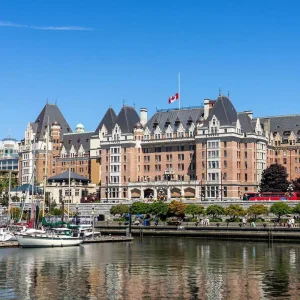 Explore Victoria & South Vancouver Island Tour for 3 days with Discover Canada Tours and discover unforgettable experiences - Photo 7