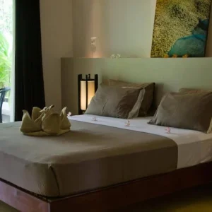 Explore Superior - Private Tour & Swimming Cambodia (incl. Flight) - Temples, Landscapes & Swimming for 14 days with Bavaria Fernreisen and discover unforgettable experiences - Photo 5