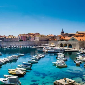 Explore Land and sea for 11 days with DERTOUR and discover unforgettable experiences - Photo 2