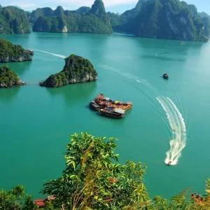 Explore Vietnam: 11 Days Highlights in Hanoi, Hoi An, Ho Chi Minh and Halong Bay Luxury Cruise for 11 days with Discova and discover unforgettable experiences - Photo 11