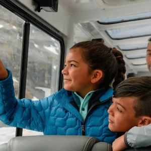 Explore 6-Day Canadian Rockies Tour with Rocky Mountaineer Rail Experience from Calgary  – Limited-Time Free Columbia Icefield Adventure pass for 6 days with Tourland and discover unforgettable experiences - Photo 4