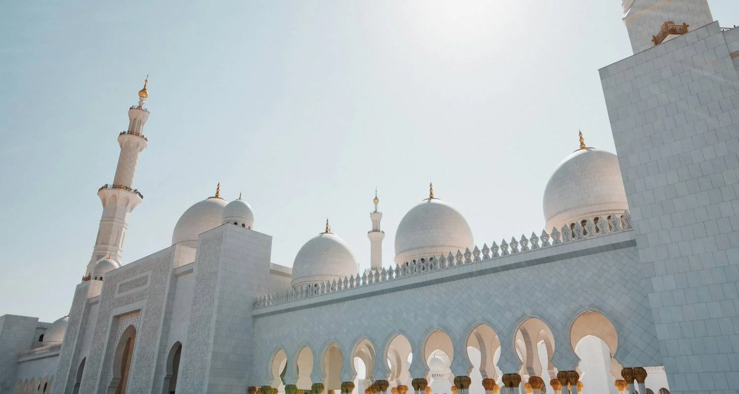 Explore 3 Days Private 5 Star Couples Tour Full Day Old & New Dubai + Private Desert Safari+ Full Day Abu Dhabi Tour for 3 days with 100 Adventures Travel and discover unforgettable experiences - Photo 2