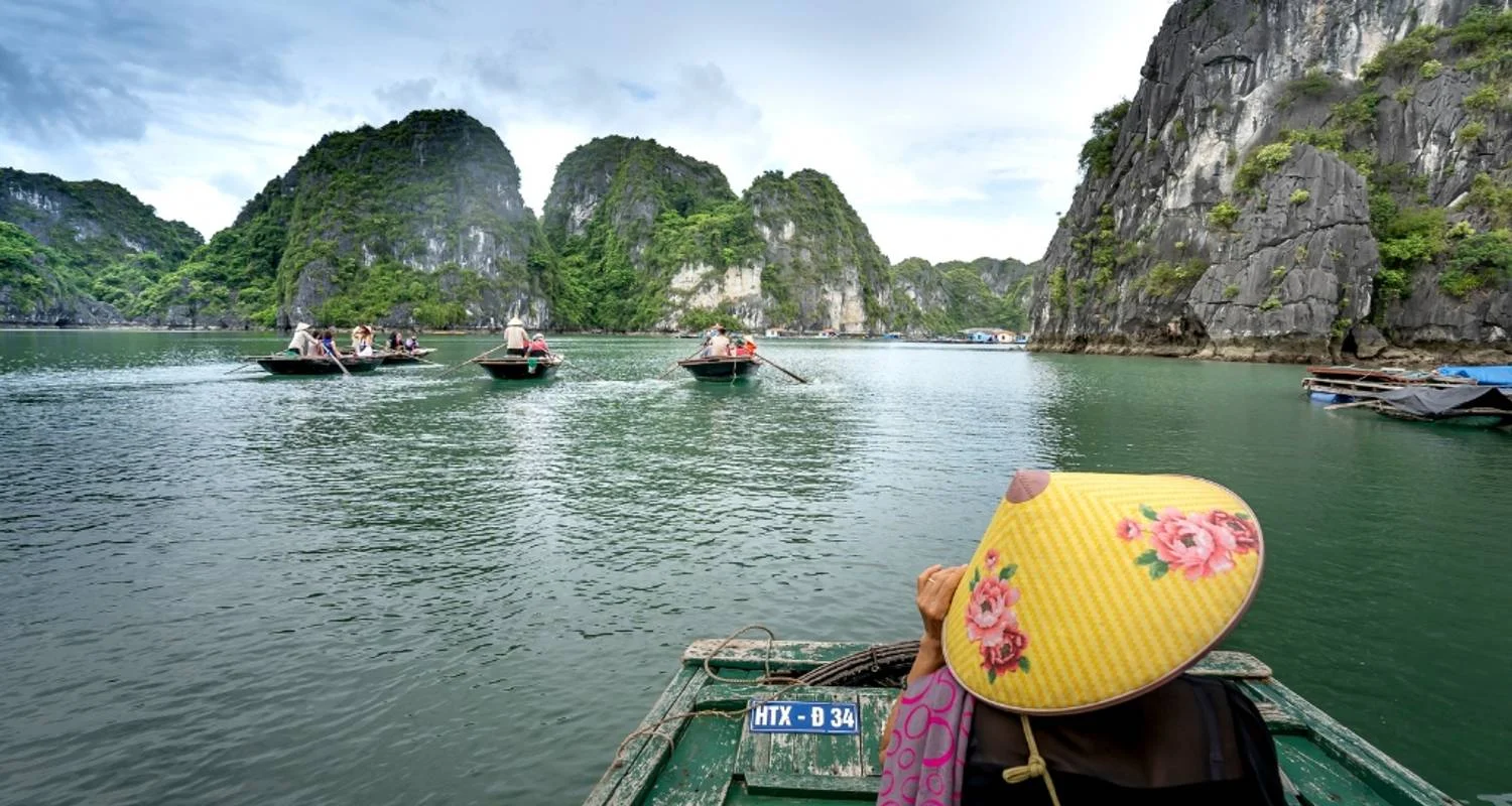Explore 6 Days Vietnam Tour ( HANOI – HALONG BAY – DANANG ) for 6 days with  Taj Voyages Tours  and discover unforgettable experiences - Photo 2