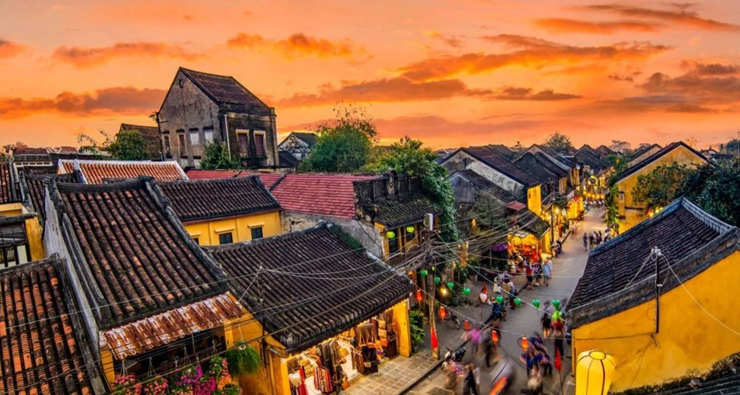 Explore Classic Vietnam Hanoi - Halong Bay Tour for 4 days with  Taj Voyages Tours  and discover unforgettable experiences - Photo 2