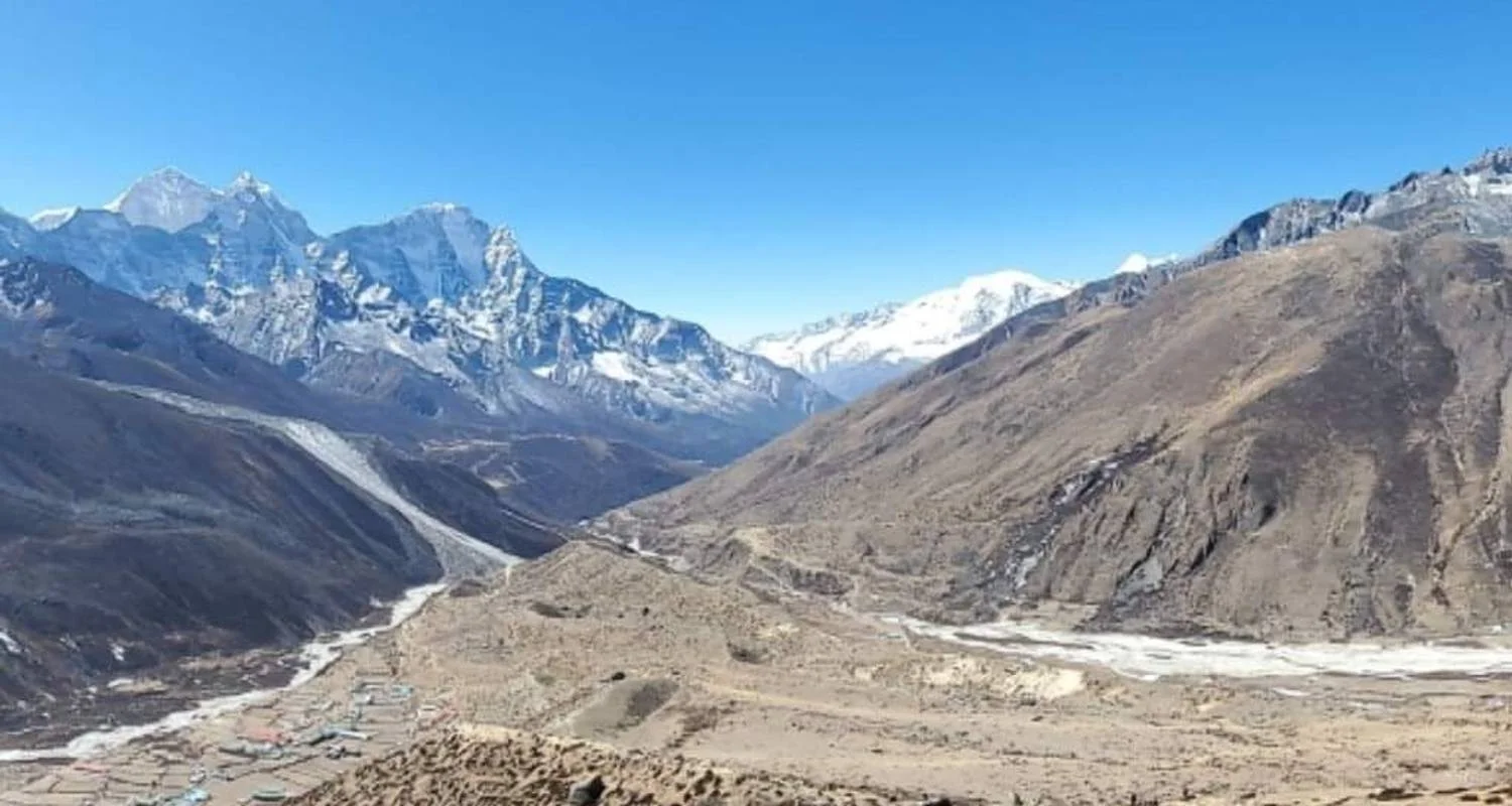 Explore Luxury Everest Base Camp Trek and Direct by Helicopter to Kathmandu - 11 days for 11 days with Adventure Himalayan Travels and discover unforgettable experiences - Photo 2