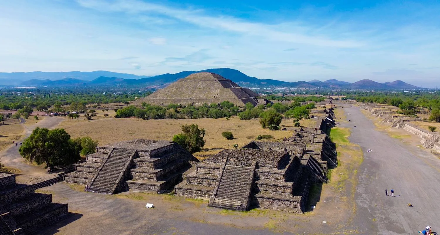 Explore The Best of Mexico City: Teotihuacan, Basilica of Guadalupe, Xochimilco, Coyoacan & Frida Kahlo Museum for 2 days with Amigo Tours and discover unforgettable experiences - Photo 2