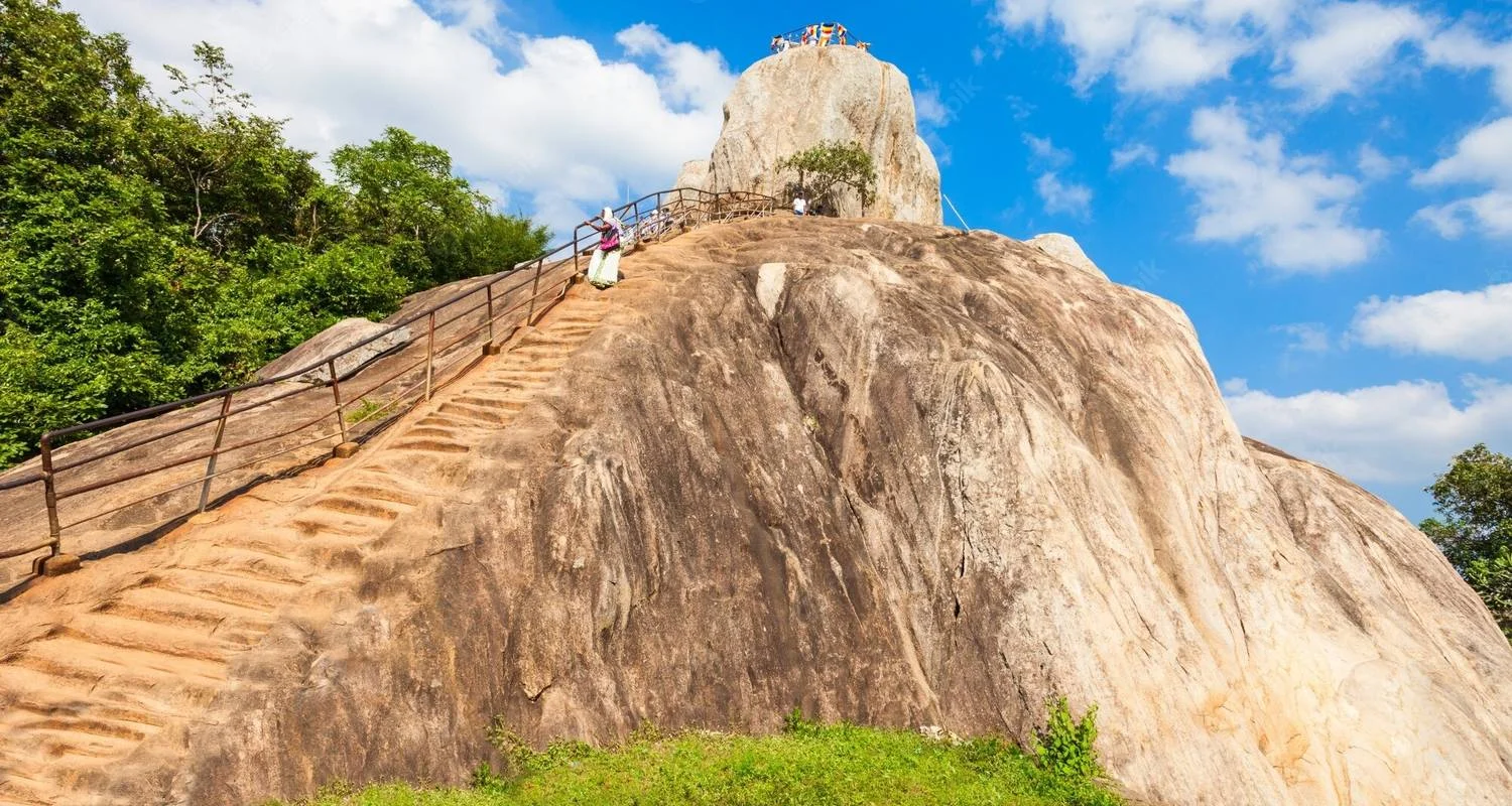 Explore Discover the Best of Sri Lanka: From Coastal Beauty to Cultural Marvels" "Luxury Package " for 18 days with Apple Vacations Pvt Ltd and discover unforgettable experiences - Photo 2