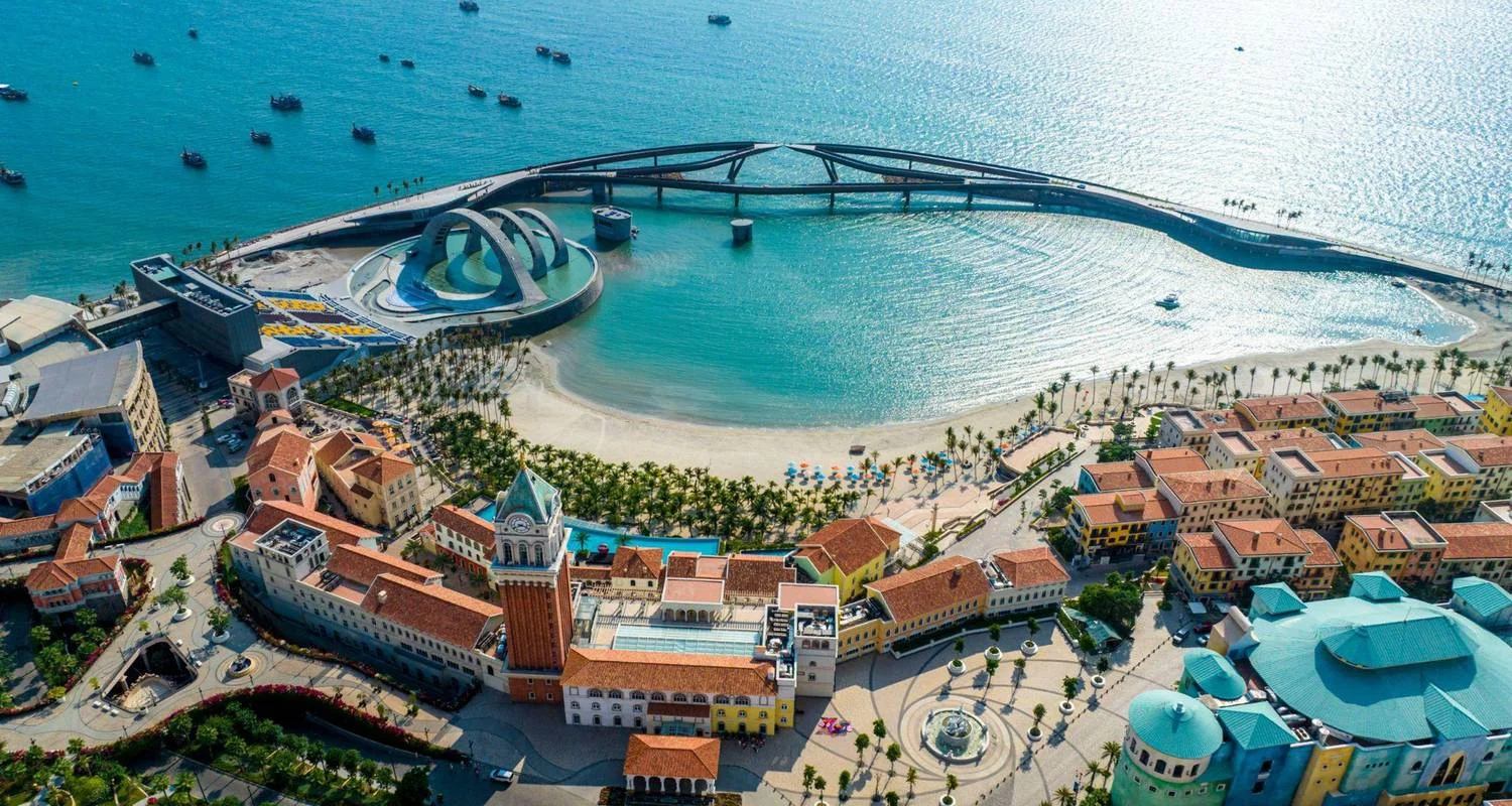 Explore Thailand Vietnam Tour 10 Days: Explore the Mekong and Beaches for 10 days with Asia King Travel and discover unforgettable experiences - Photo 2