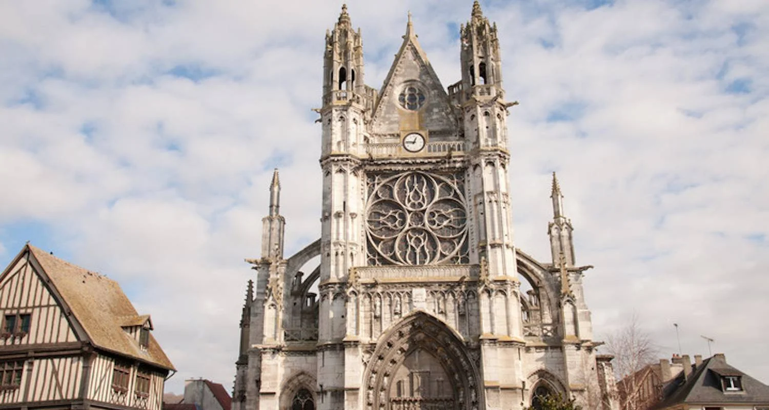 Explore Paris to Normandy with 3 Nights in London 2026 for 11 days with Avalon Waterways and discover unforgettable experiences - Photo 2