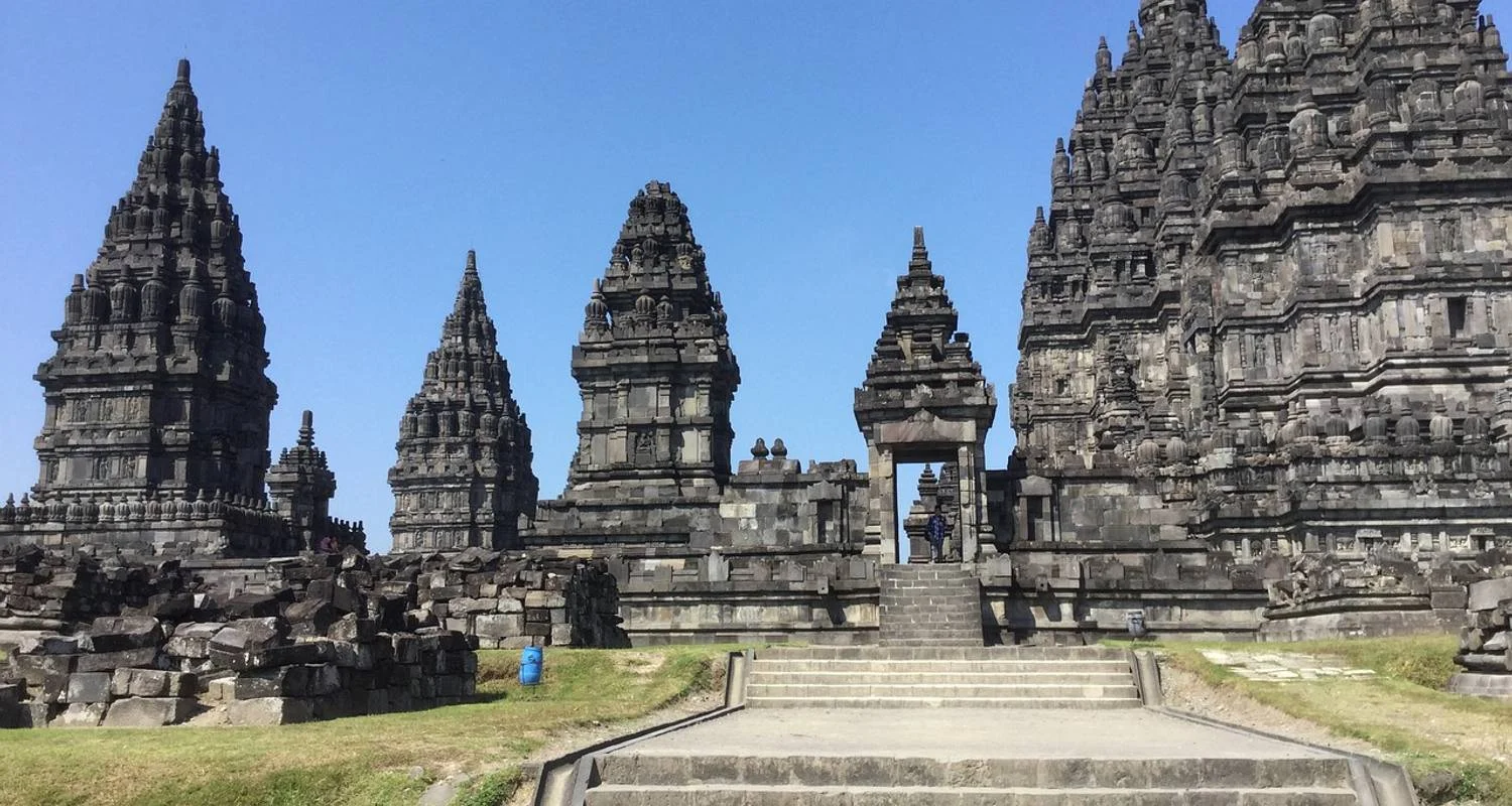 Explore From Yogyakarta: Higlight Tour of Java Temple and Vulcano for 5 days with Ayla Tour and Transport and discover unforgettable experiences - Photo 2