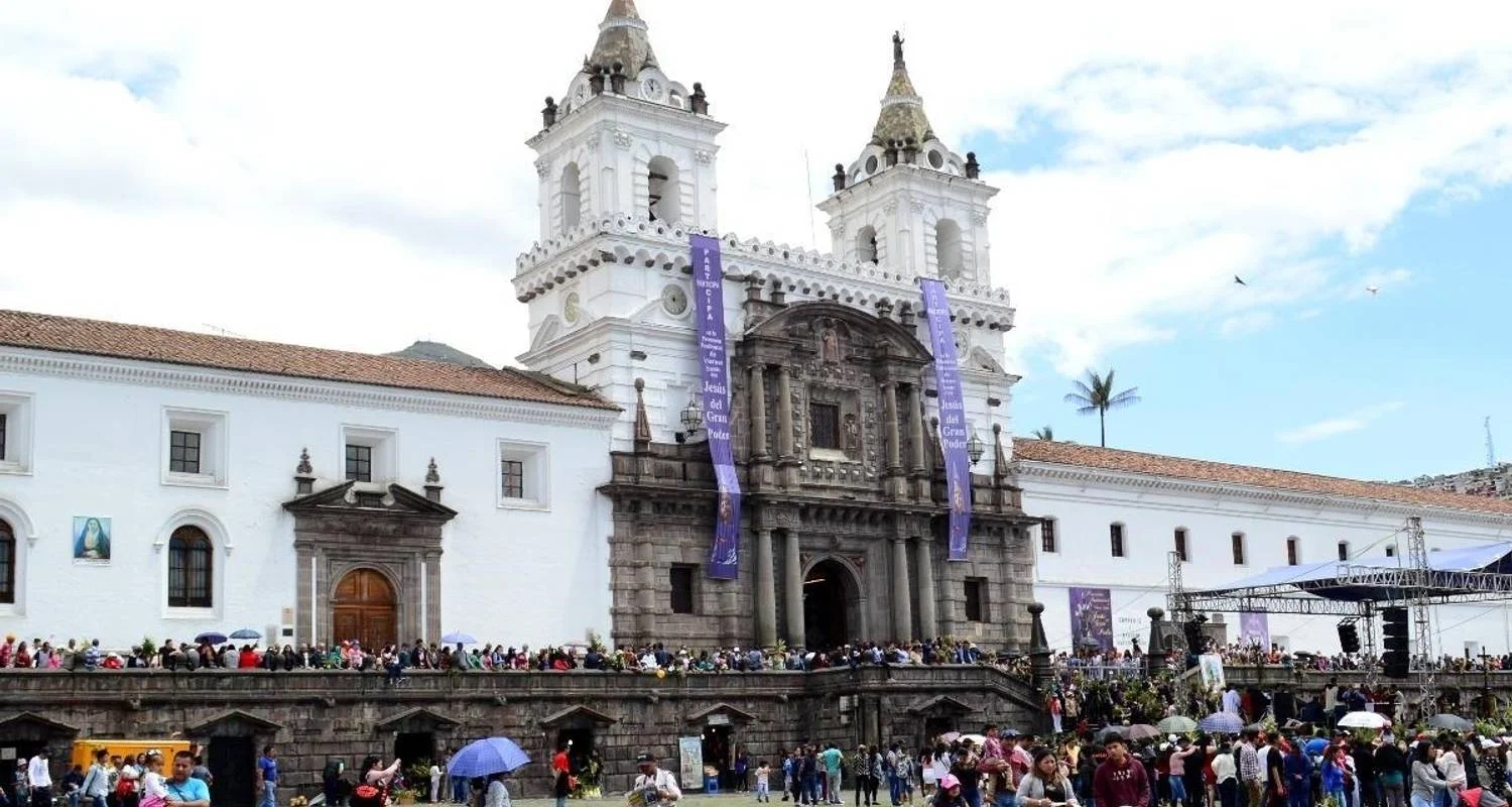 Explore Mini Tour in Quito 3D 2N for 3 days with BM Tours and discover unforgettable experiences - Photo 2