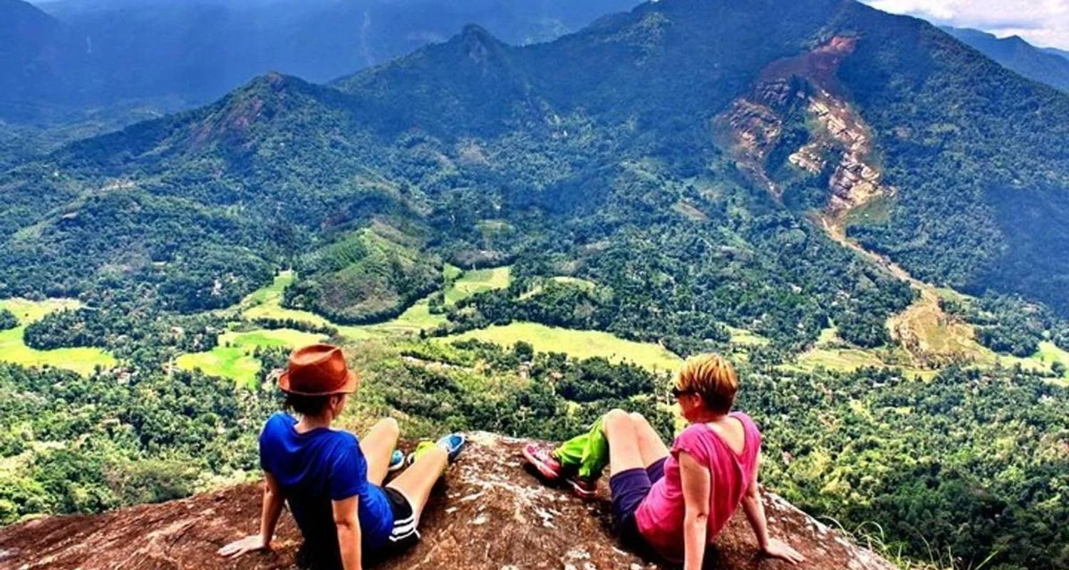 Explore Sri Lanka Deluxe Travels for 8 days with BH Lanka Tours  and discover unforgettable experiences - Photo 2