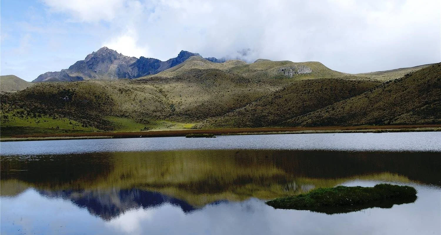 Explore Ecuador Volcanoes Adventure 5D/4N for 5 days with Bamba Travel and discover unforgettable experiences - Photo 2