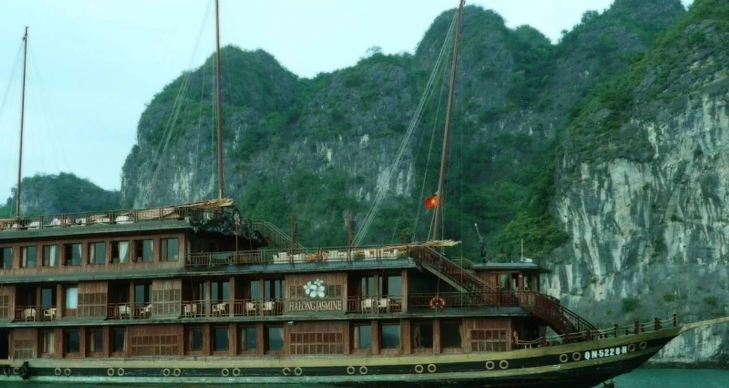 Explore Halong Bay Cruise 3D/2N for 3 days with Bamba Travel and discover unforgettable experiences - Photo 2