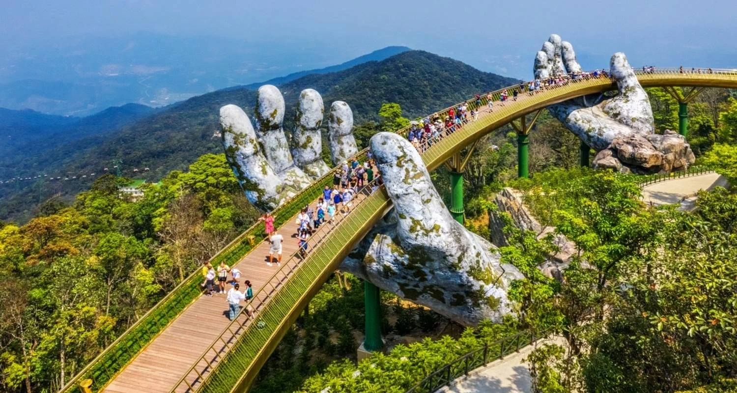 Vietnam & Cambodia: Small Group Roundtrip & Bathing (incl. flight) - 21 days with Bavaria Fernreisen - Photo 2 Explore Vietnam & Cambodia: Small Group Roundtrip & Bathing (incl. flight) for 21 days with Bavaria Fernreisen and discover unforgettable experiences - Photo 2