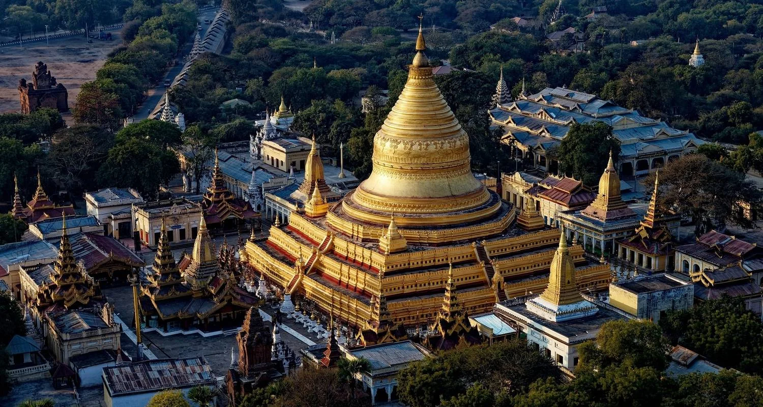 Explore South India Tour – Beaches and Houseboat Experience for 10 days with Bucket List Group Travel LLC and discover unforgettable experiences - Photo 2