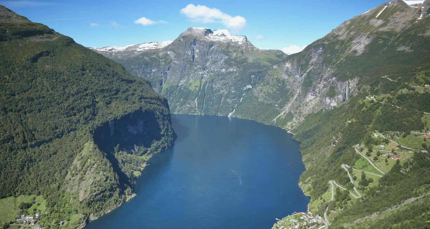 Explore Discover Norway for 12 days with Bunnik Tours and discover unforgettable experiences - Photo 2