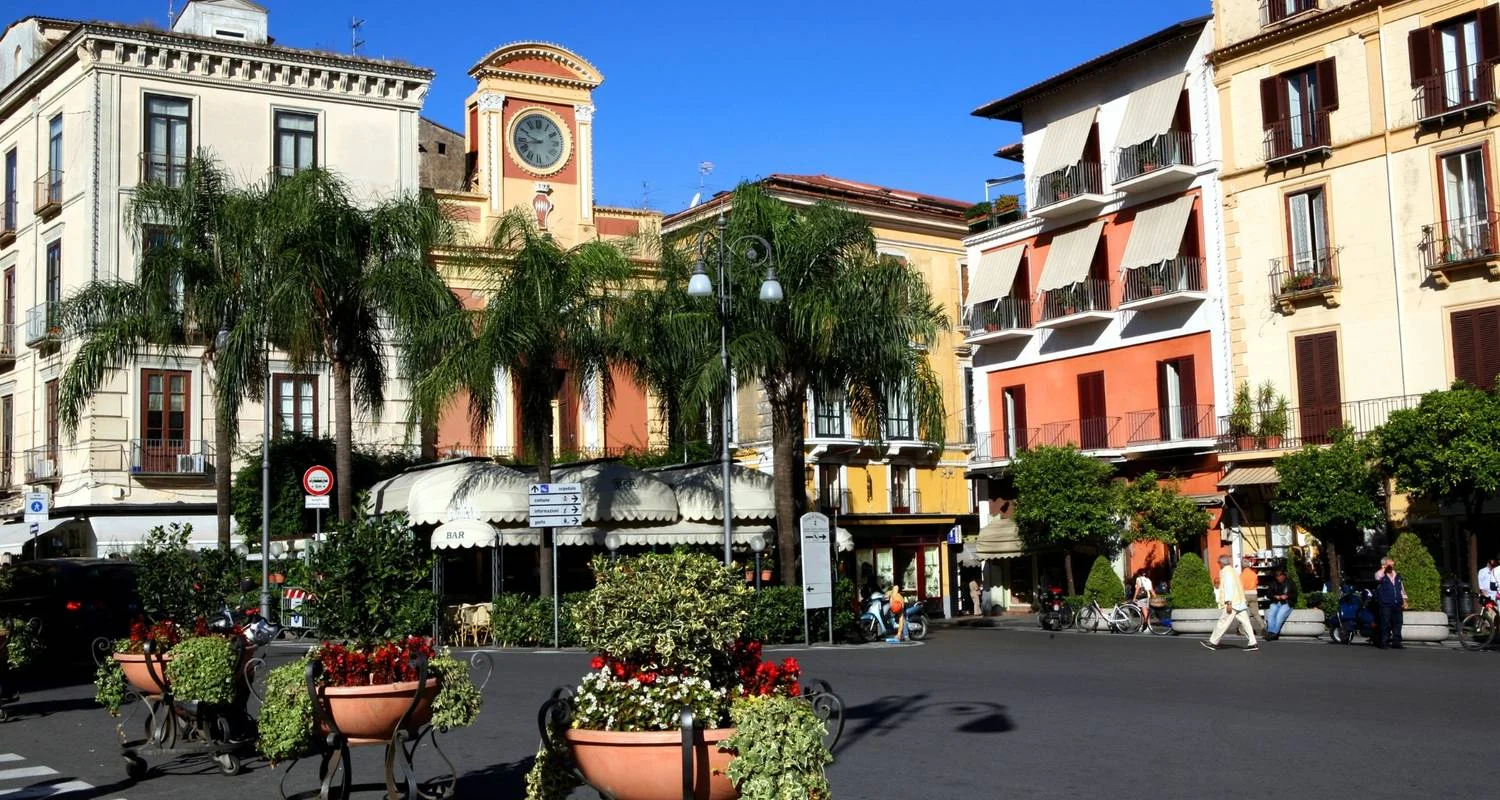 Explore Sorrento with Amalfi Coast, Capri and Pompeii for 8 days with Campania Overland and discover unforgettable experiences - Photo 2