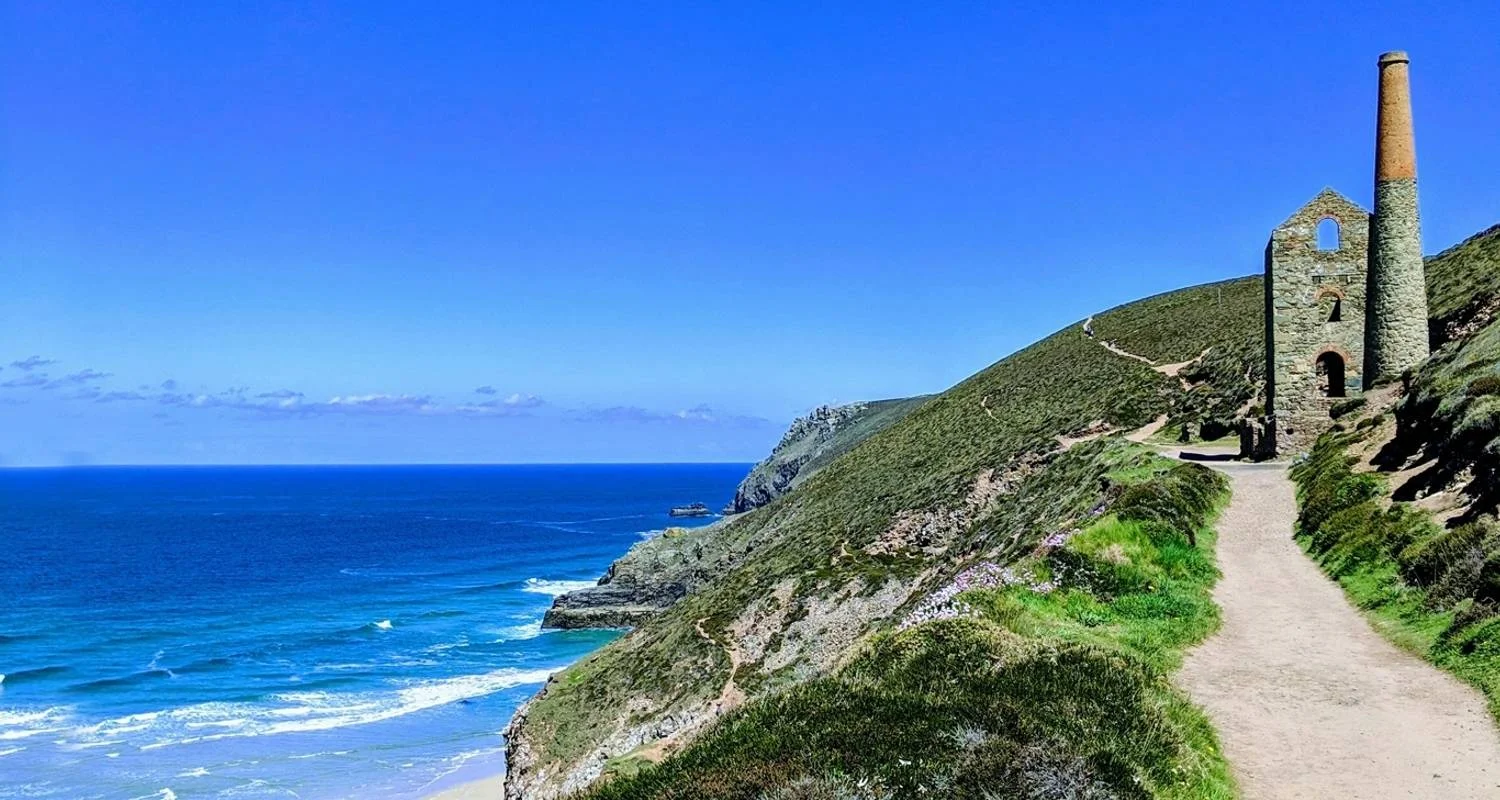 Explore Shades of the English Countryside featuring London, Cornwall & The Cotswolds (London to Cotswolds) (2025) for 10 days with Collette and discover unforgettable experiences - Photo 9