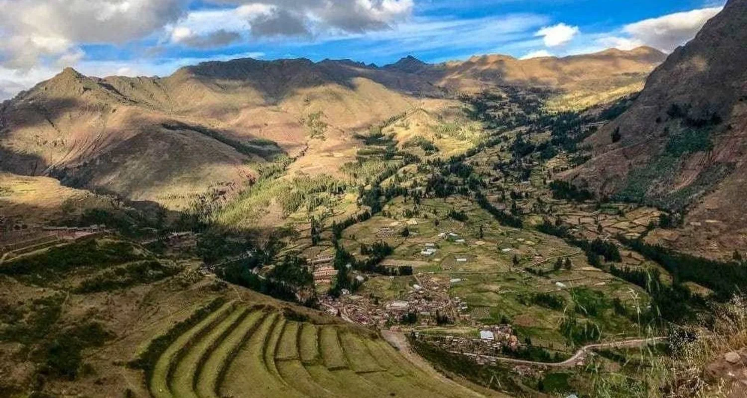 Explore Sacred Valley to Machu Picchu 2D-1N Premium Tour + Humantay lake Full day or Rainbow mountain for 3 days with CondeTravel and discover unforgettable experiences - Photo 2