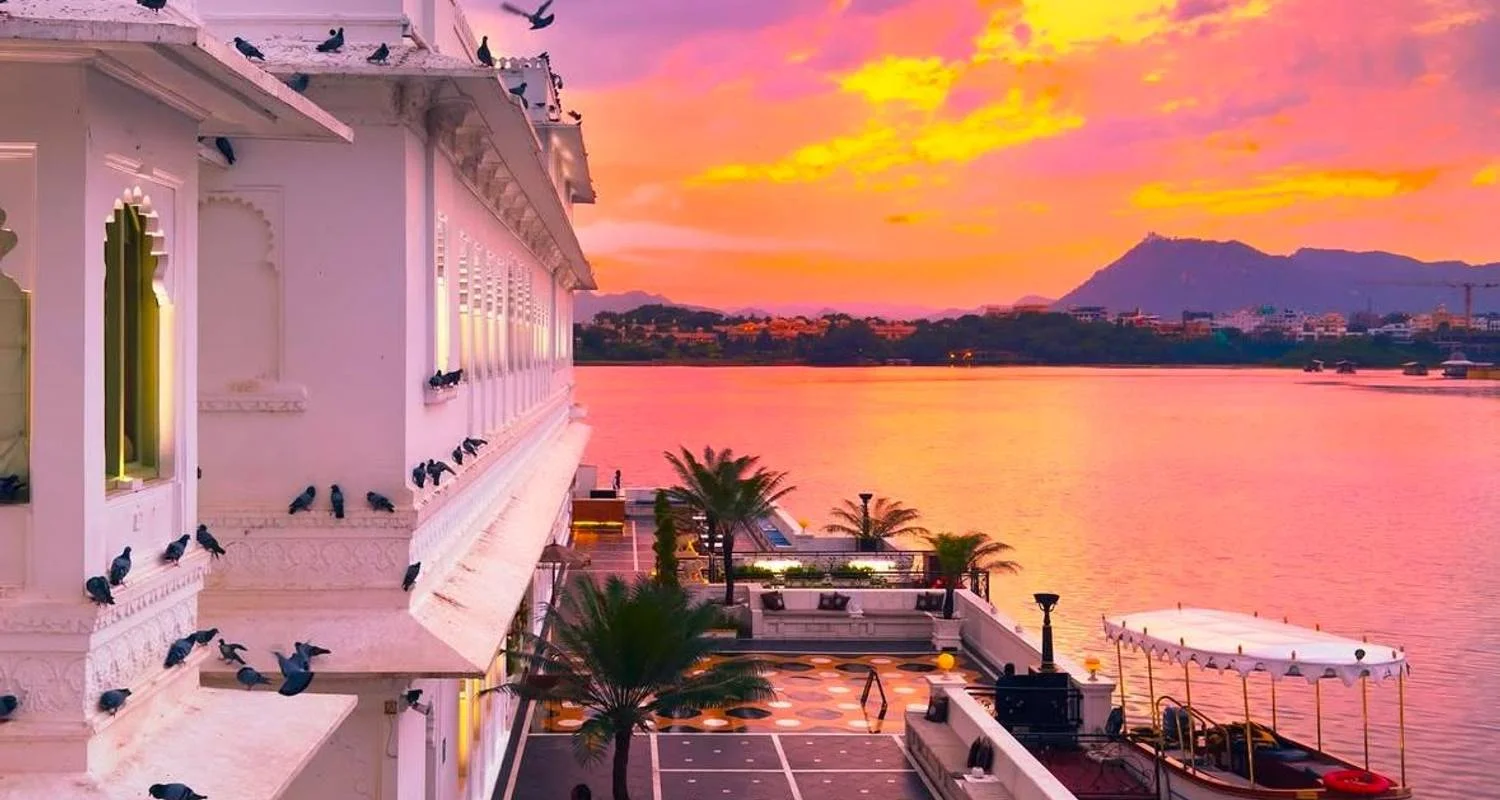 Explore Luxury Golden Triangle Tour with Jodhpur & Udaipur from New Delhi Airport: Taj Mahal, Elephants, Camels and Lakes for 9 days with Creative India Journey and discover unforgettable experiences - Photo 2