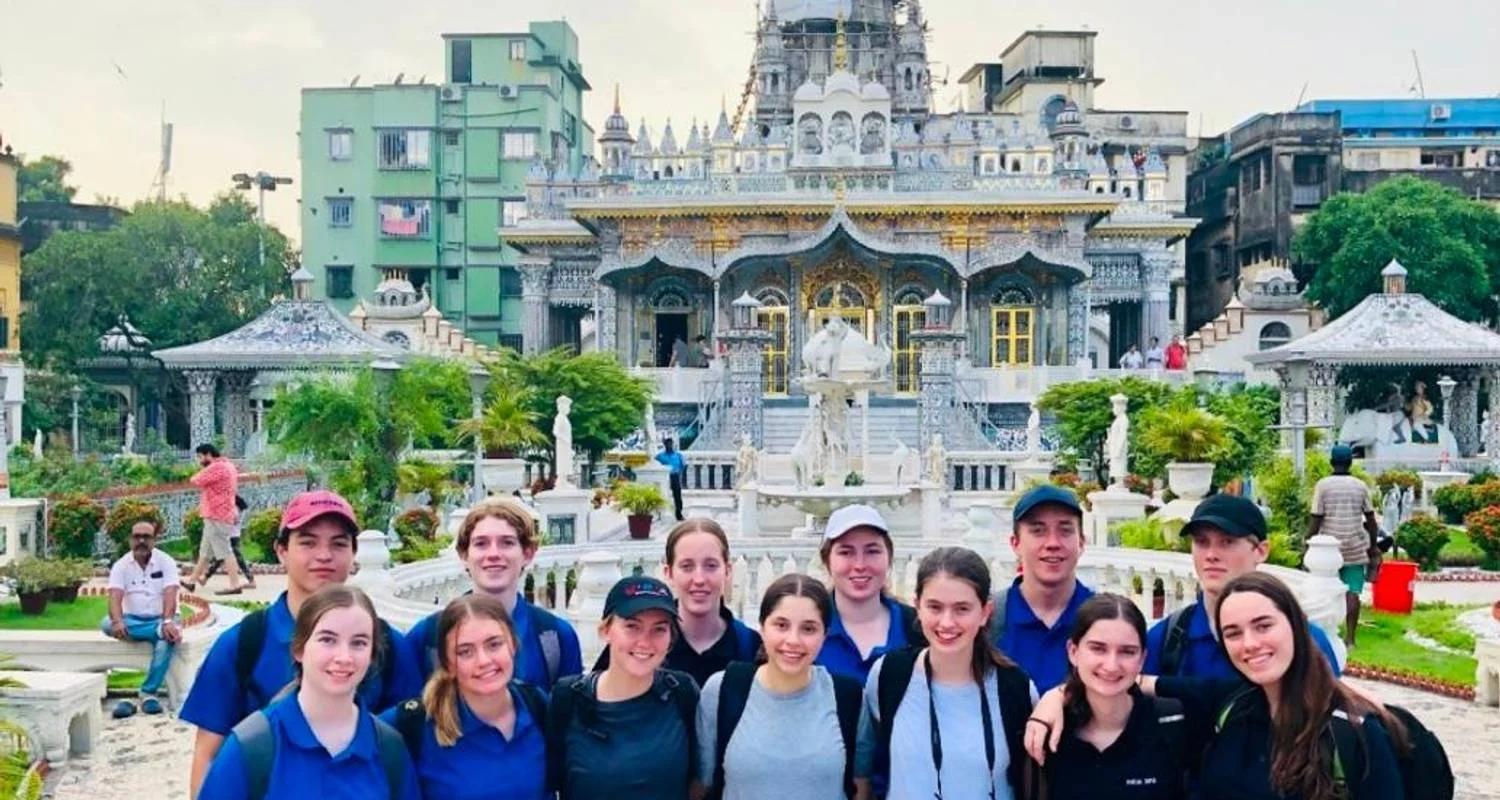 Explore Heritage Trail: Golden Triangle Tour with Kolkata for 8 days with Creative India Journey and discover unforgettable experiences - Photo 2