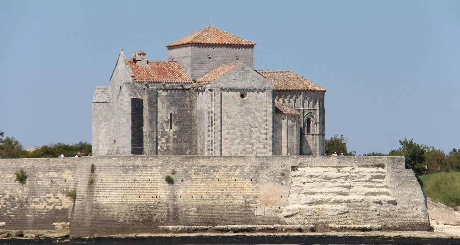 Explore Cruise through the Aquitaine Region from Bordeaux to Royan, along the Gironde Estuary and the Garonne and Dordogne Rivers (port-to-port cruise) for 7 days with CroisiEurope River Cruises and discover unforgettable experiences - Photo 2