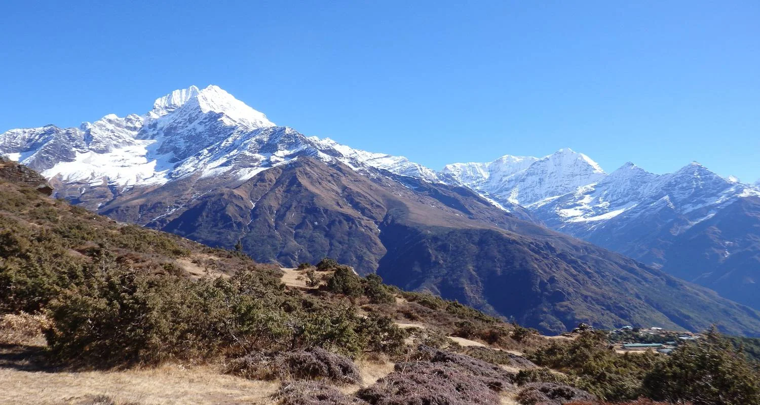 Explore Adventure in Everest for 10 days with Destination Unlimited Treks and Expeditions Pvt Ltd and discover unforgettable experiences - Photo 2