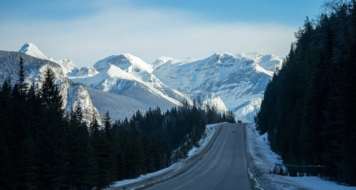 Explore Rockies Winter Premium Tour (Small Group) for 5 days with Discover Canada Tours and discover unforgettable experiences - Photo 2