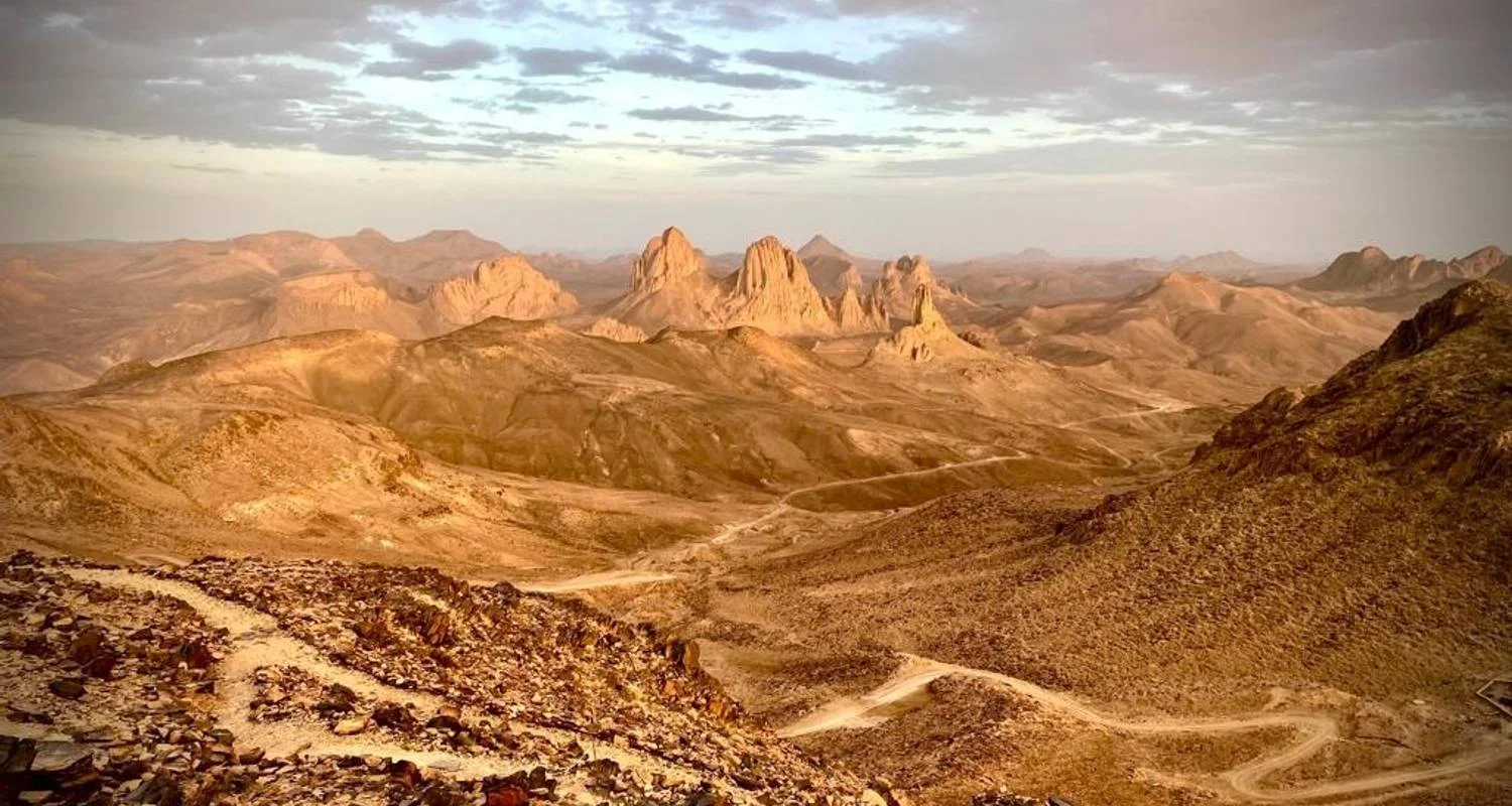 Explore Tassili  N’ajjer & Djanet Tour for 8 days with EL-GOLEA  Tourism  Travel and discover unforgettable experiences - Photo 2