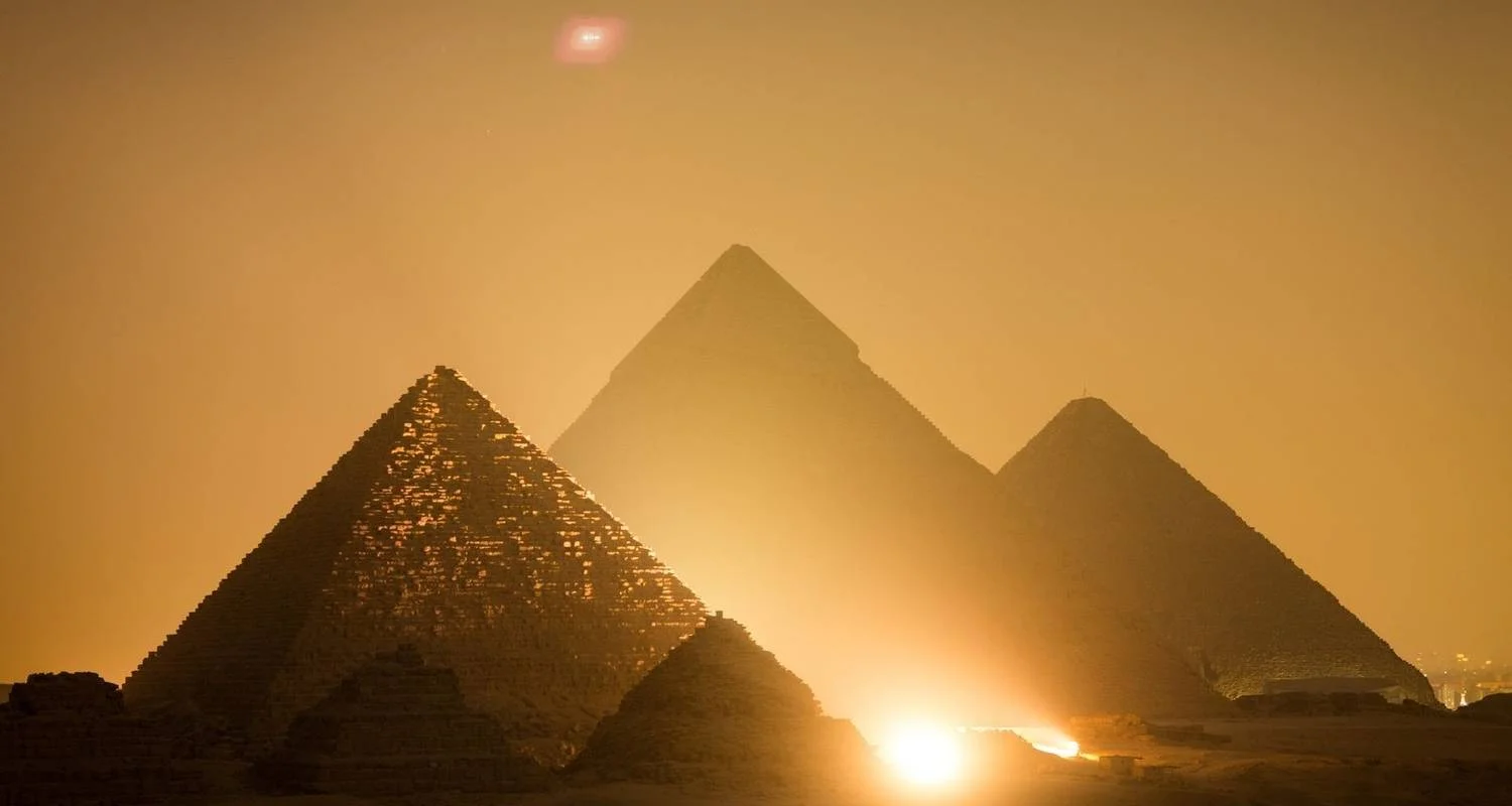 Explore 8-Hour Private Tour of the Pyramids, Egyptian Museum and Bazaar from Cairo for 1 days with ETL Travel and discover unforgettable experiences - Photo 2