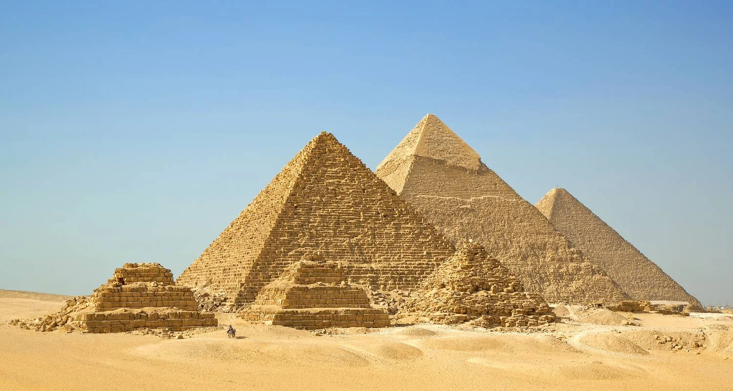 Explore Cairo Private Day-Tour to Giza pyramids,Sphinx, Egyptian Museum & Bazaar incl Lunch for 1 days with Egypt Gift Tours and discover unforgettable experiences - Photo 5