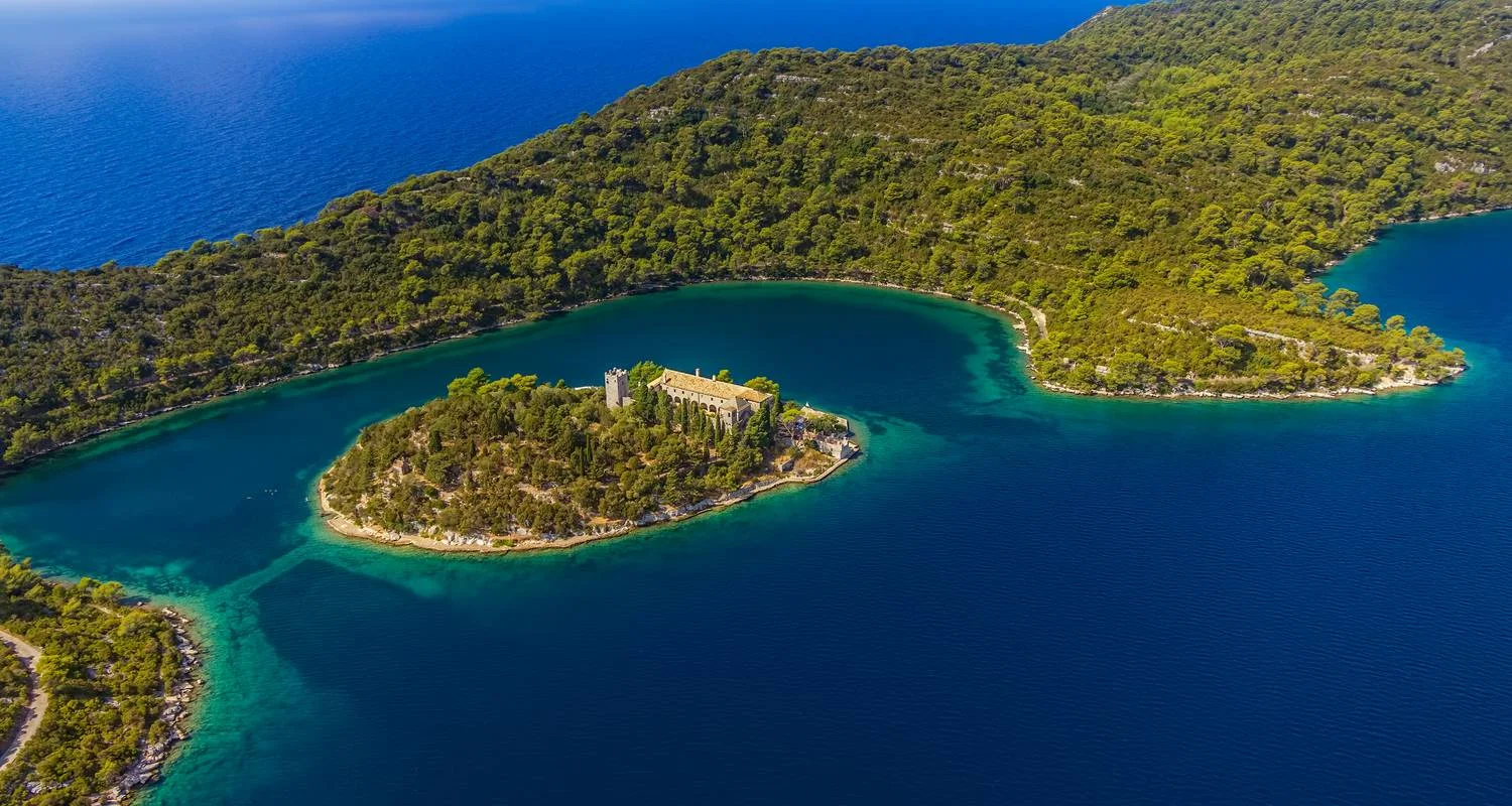 Explore Combo 2025: Croatia and Slovenia by Land and Sea - from Zagreb to Split for 11 days with Elite Travel and discover unforgettable experiences - Photo 2