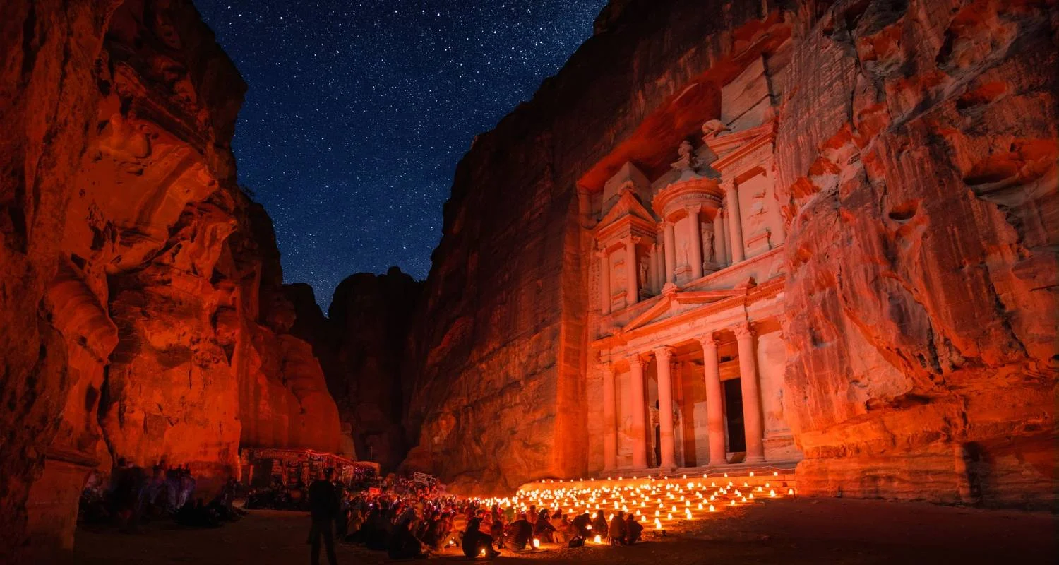 Explore Contrasts of Arabia, Jordan, Cairo and Alexandria for 11 days with Europamundo and discover unforgettable experiences - Photo 2