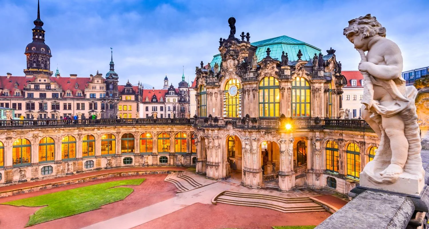 Explore Europe: from North to South and Paris for 17 days with Europamundo and discover unforgettable experiences - Photo 2