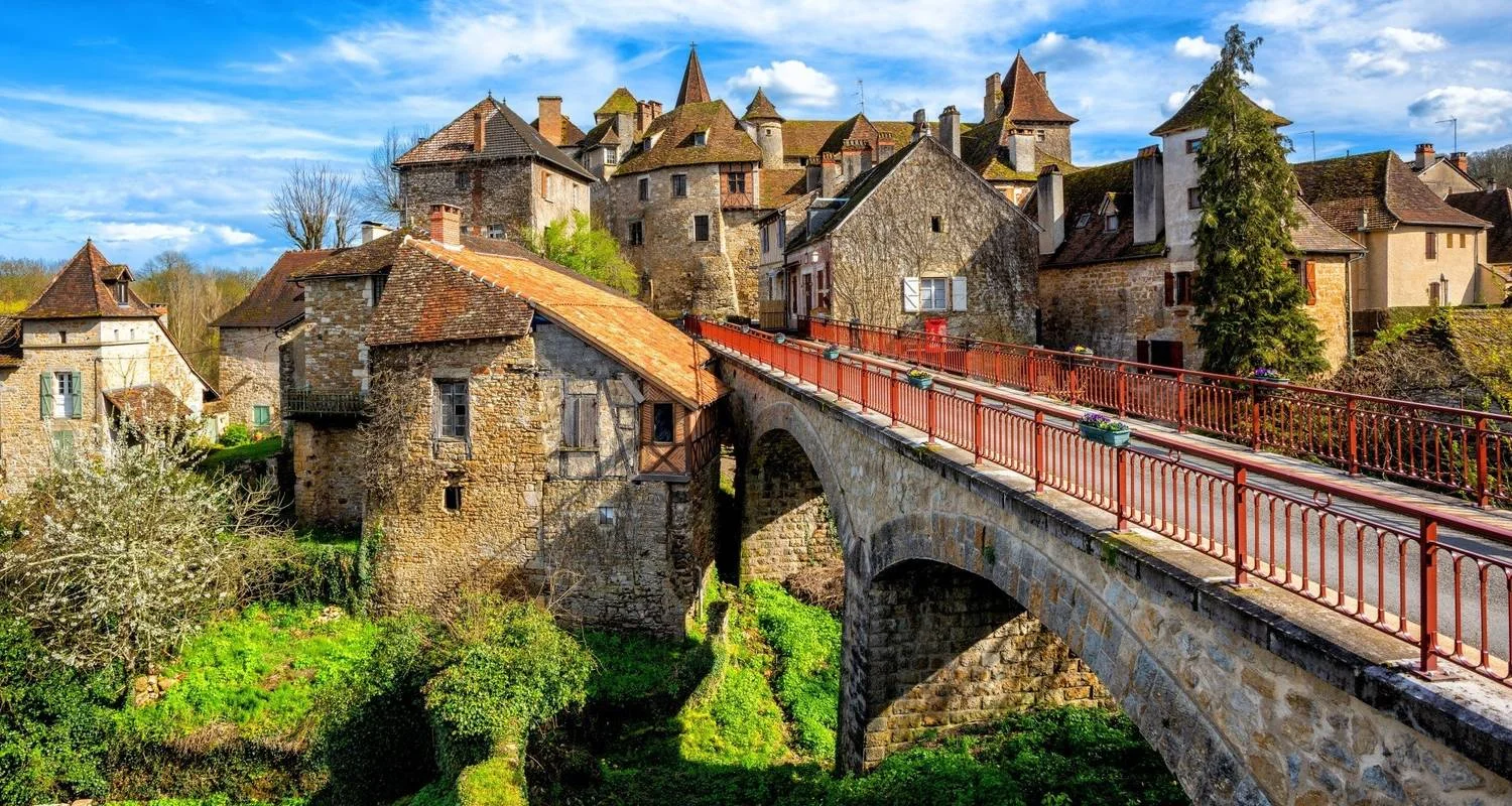 Explore Canoeing on the Dordogne for 9 days with Exodus Adventure Travels and discover unforgettable experiences - Photo 2