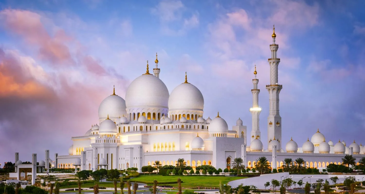 Explore Dubai and the best of the United Arab Emirates for 7 days with Europamundo and discover unforgettable experiences - Photo 2