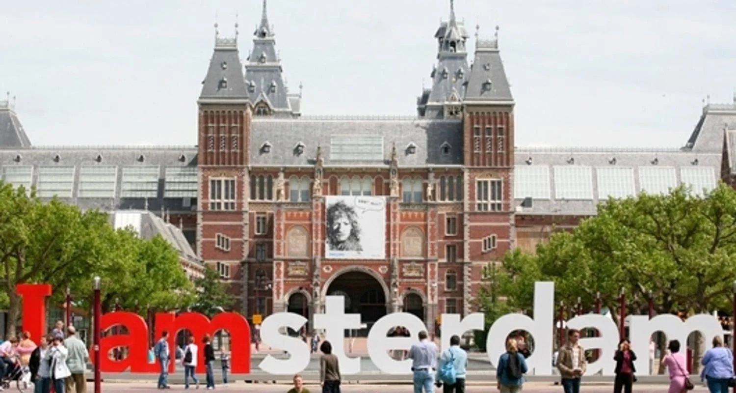 Explore Europe Taster for 7 days with Expat Explore Travel and discover unforgettable experiences - Photo 2