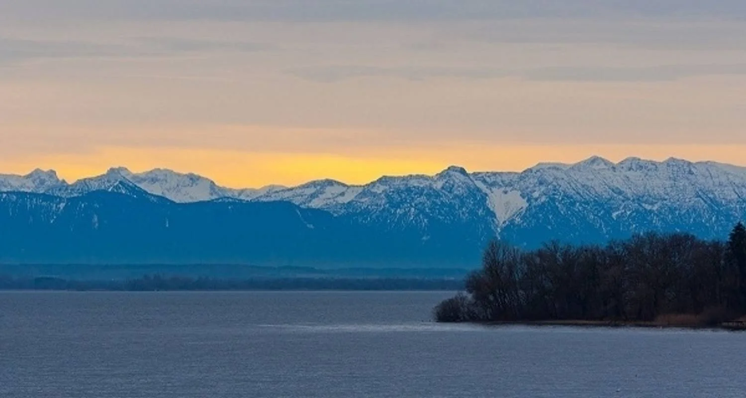 Explore Munich Lakes Tour - Lake Magic on the Edge of the Alps with Luggage Transfer for 9 days with Feuer und Eis Touristik and discover unforgettable experiences - Photo 2