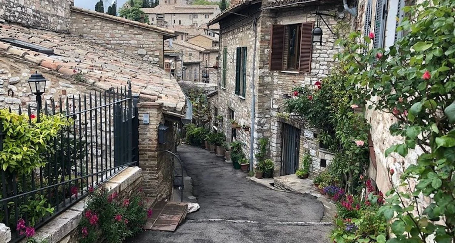 Explore Tuscany/Umbria 10-Day Slowcation for 10 days with Globe Drifters and discover unforgettable experiences - Photo 2