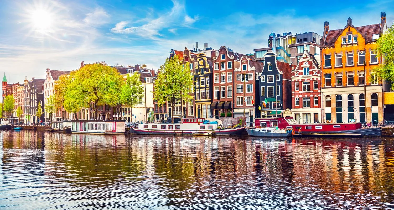Explore Independent London, Paris & Amsterdam City Stay for 9 days with Globus and discover unforgettable experiences - Photo 2