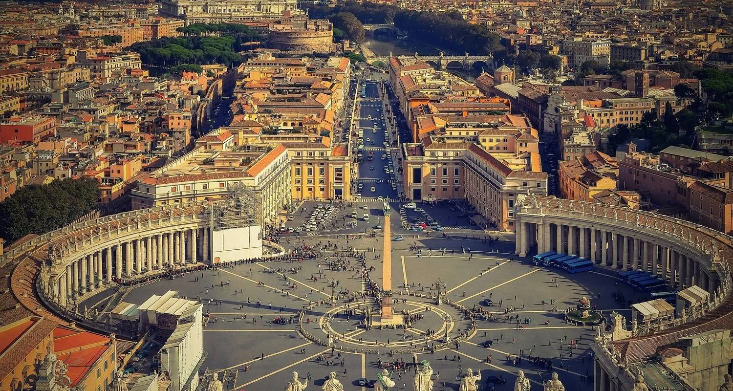 Explore European Tapestry for 14 days with Globus and discover unforgettable experiences - Photo 2