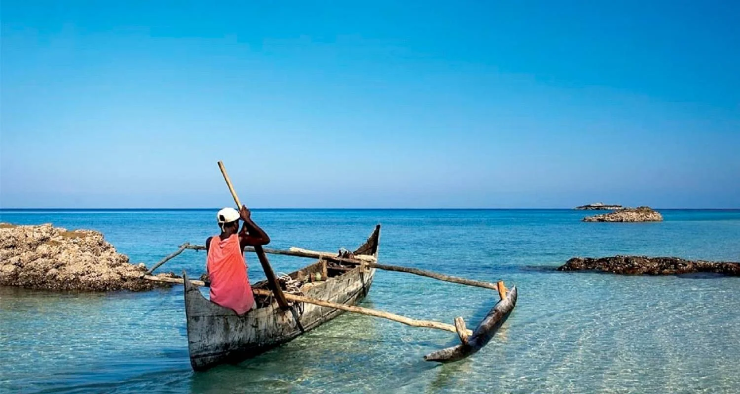 Explore Admire lemurs on the RN7 for 12 days with Green Island Discovery and discover unforgettable experiences - Photo 2