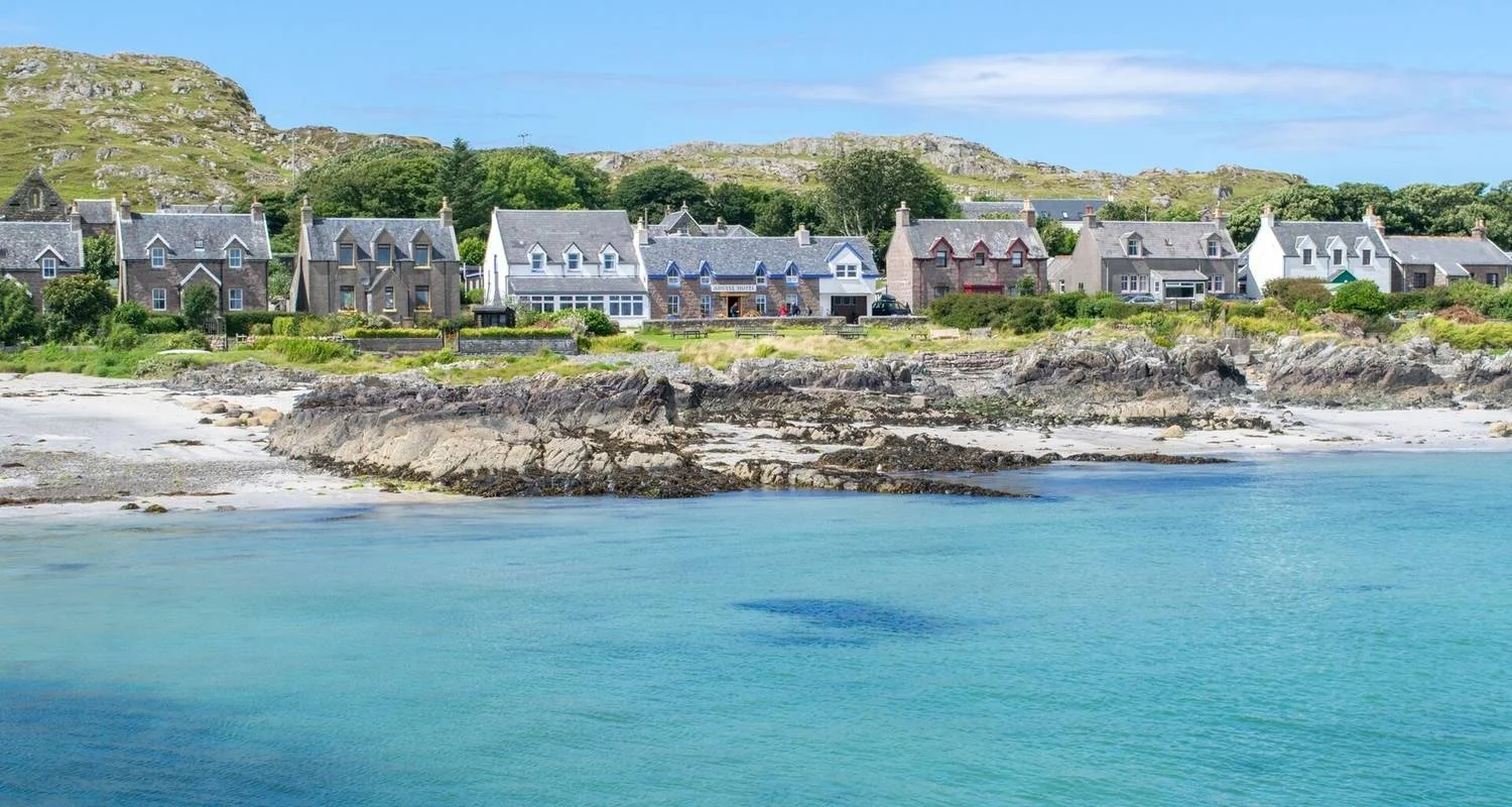 Mull, Iona & Staffa Puffin Experience - 4 days with Highland Explorer Tours - Photo 2 Explore Mull, Iona & Staffa Puffin Experience for 4 days with Highland Explorer Tours and discover unforgettable experiences - Photo 2